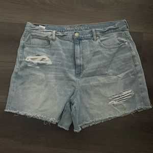 American Eagle Mom shorts